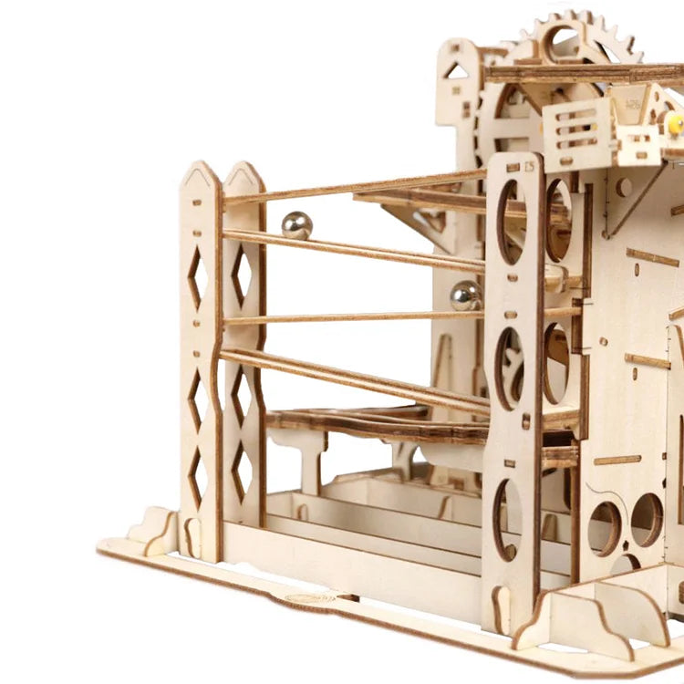 Marble Explorer Swingback Wall Marble Run