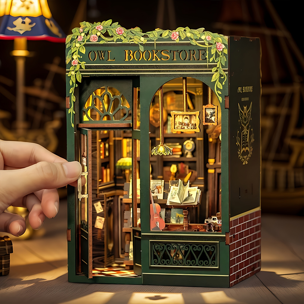 Owl Bookstore | CUTEBEE DIY Book Nook Kit SD02