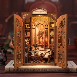 Bookshop Memories | CUTEBEE DIY Book Nook Kit SD01