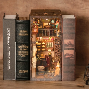 Magic Pharmacist | CUTEBEE DIY Book Nook Kit SZ05