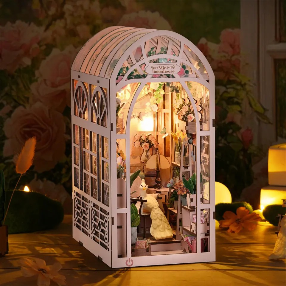 Greenhouse Sunlight Room Book Nook Kit YM06